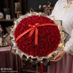 ZEYVE BÜYÜK LEDLİ 101Lİ GÜL BUKETİ 65x65cm